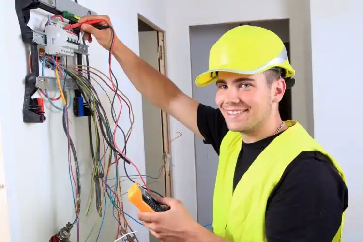 elektricien Eck en Wiel